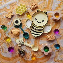 Load image into Gallery viewer, Bee Bio Spoon