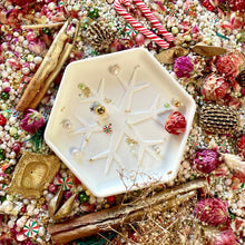 Load image into Gallery viewer, Mini Snowflake Bio Tray - BRAND NEW DISCONTINUED DESIGN