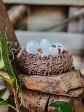 Load image into Gallery viewer, Beadie Bird Nest