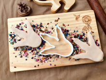 Load image into Gallery viewer, Dinosaur Foot Print Bio Cutter