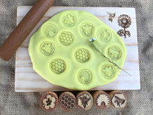 Load image into Gallery viewer, Playdough Board - Bee & Sunflower