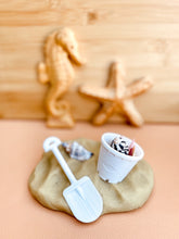 Load image into Gallery viewer, Bucket & Spade Set - White
