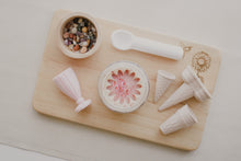 Load image into Gallery viewer, Icecream Shop - Single Scoop Kit