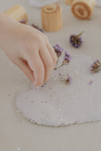 Load image into Gallery viewer, White Air Drying Clay - 1kg