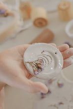 Load image into Gallery viewer, White Air Drying Clay - 500g