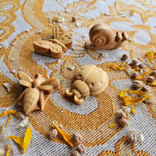 Load image into Gallery viewer, Beadie Buddies Bundle - Wooden Bugs