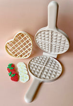 Load image into Gallery viewer, Waffle Heart Bio Cutter