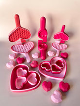 Load image into Gallery viewer, Heart Eco Press