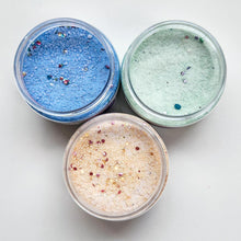 Load image into Gallery viewer, Apricot Speckled Egg Easter Fizz