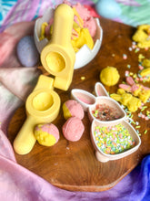 Load image into Gallery viewer, Chick Hatching Eco Press