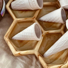Load image into Gallery viewer, Waffle Icecream Cone