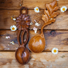 Load image into Gallery viewer, Handcrafted Daisy Spoon